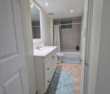 57 FAIRVIEW ROAD W - Photo 4