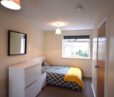 Large Double room-Horfield-Close to Hospital - Photo 1