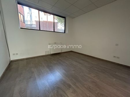 F3 - ROUEN GARE - TERRASSE - PARKING - Photo 3