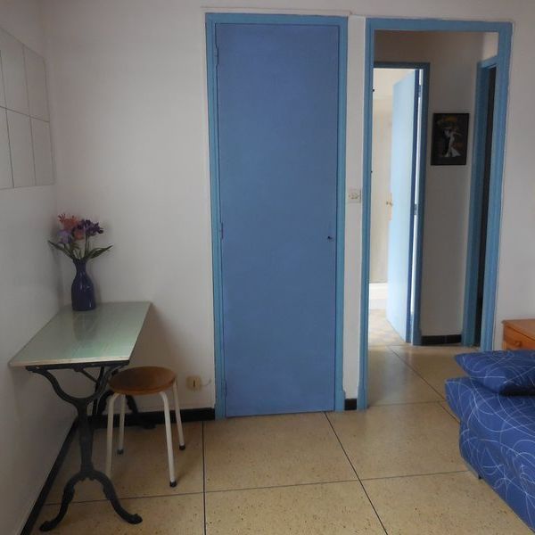 T1 - Photo 1