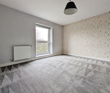 Mansfield Park Street, SO18 - Photo 4