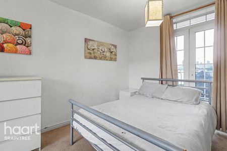 1 bedroom in a house share to rent - Photo 3