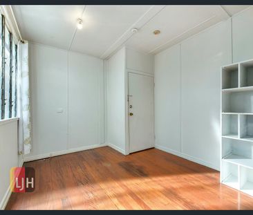 BUDGET STUDIO ACCOMODATION ! - Photo 2