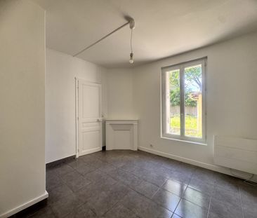 Location Appartement 2 pièces 22m² ST MAUR DES FOSSES 94100 - Photo 3