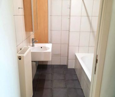 Appartement met 2 slaapkamers en terras in Merksem - Photo 6