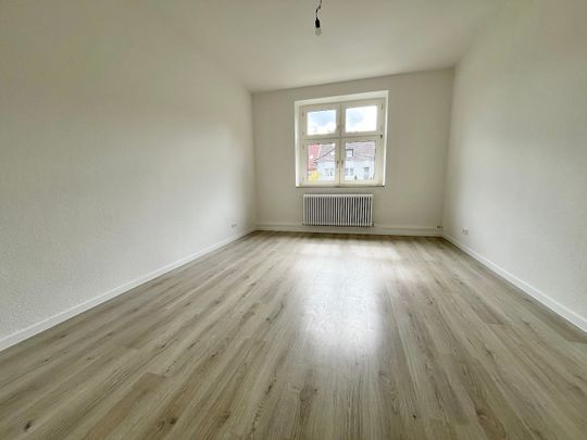 Großzügige 3-Zimmer-Wohnung mit Balkon! - Photo 1