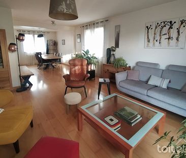 Location Maison 7 pièces 166m² ST REMY LES CHEVREUSE 78470 - Photo 5