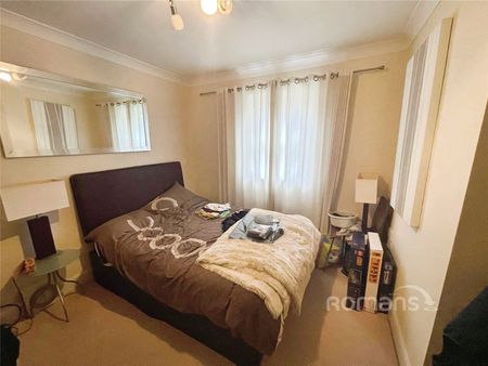 2 bedroom apartment to rent - Photo 4
