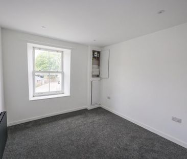 3 bedroom maisonette to rent - Photo 3