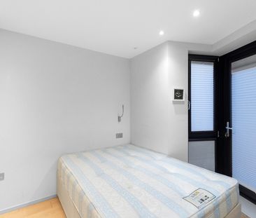 2 Bed Flat, Seven Sisters Road, N7 - Photo 2