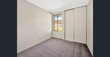 Modern and Stylish 4-Bedroom Rental House in South Yunderup - Enquire Now! - Photo 2