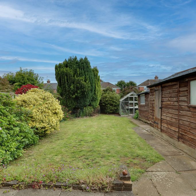 Newstead Avenue, Hinckley - Photo 1