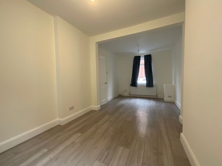25 Rutherglen Street, Belfast, BT13 3LR - Photo 5