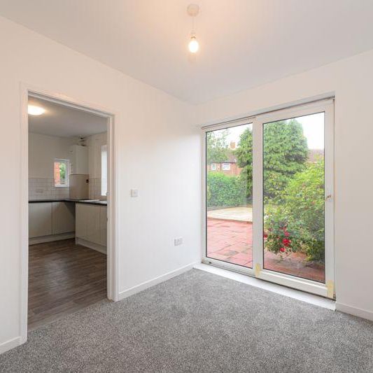 3 bedroom semi-detached house to rent - Photo 1