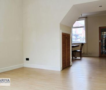 3 bedroom terraced house to rent - Photo 3