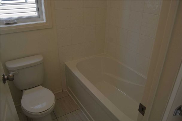 For Lease - 135 Yacht Drive, Clarington, Ontario - Photo 1