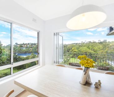 Elegant Boutique Living with Gorgeous Primrose Park Views - Photo 5