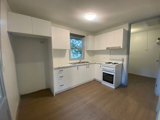 Beautifully Renovated 3-Bedroom Home - Move-In Ready! - Photo 1