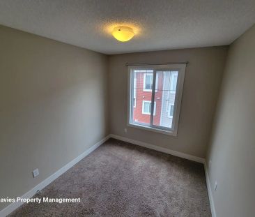415 Clareview Road NW - #38 — Townhome - Photo 2