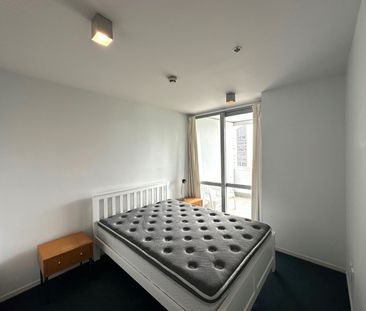 Centrally located Fully Furnished 1 bedroom apartment - Photo 3