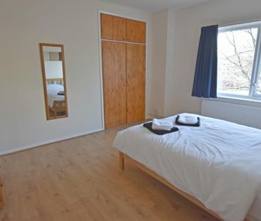 2 bedroom flat to rent - Photo 6