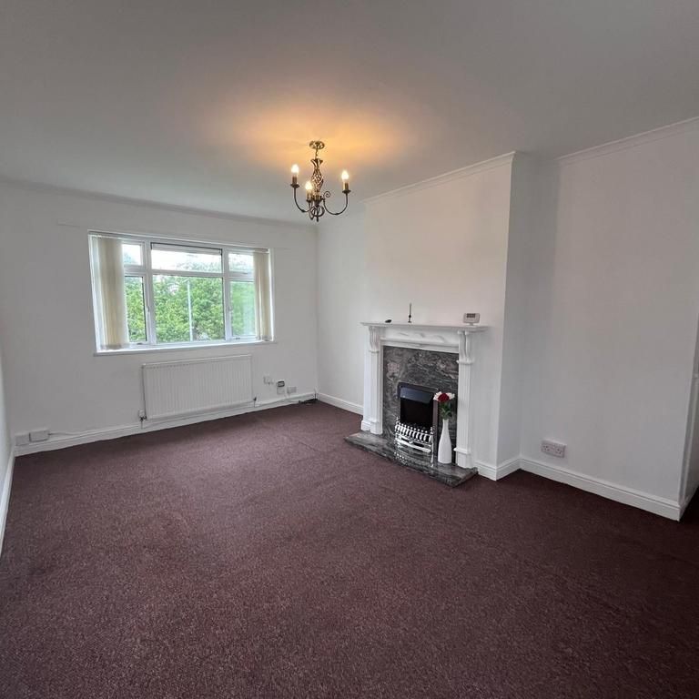 3 bedroom flat to rent - Photo 1