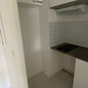 Location Appartement 1 pièce 26m² - Photo 2