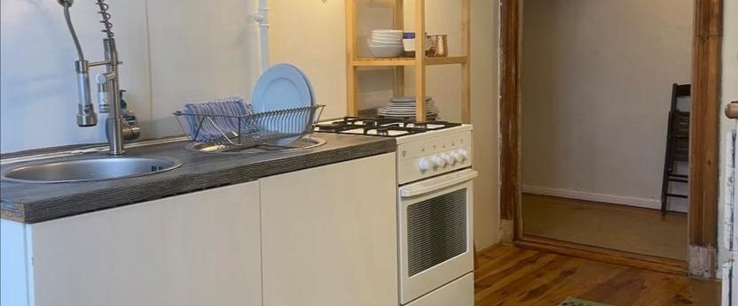 WG-Zimmer mit Wasserblick – zentral & ruhig gelegen - Foto 1