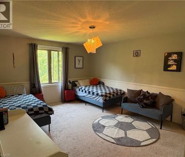 104 DIIORIO Circle, Ancaster, Ontario, L9K1T2 - Photo 2