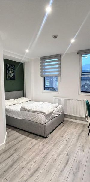 Studio to rent - Photo 1