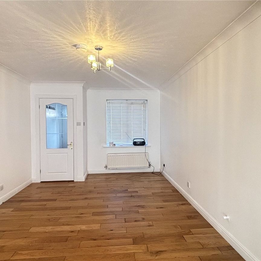 Whitby Close, Farnborough, Hampshire, GU14 - Photo 1