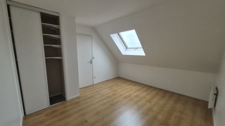 Location Appartement 4 pièces 100m² LILLE 59000 - Photo 4