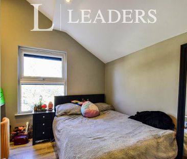 6 bedroom house to rent - Photo 4