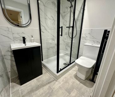 Highfield Road, Bournemouth - Photo 1