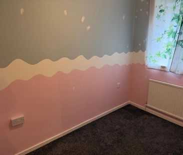 3 bedroom terraced house to rent - Photo 2