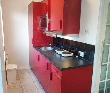Studio Flat, Headstone Lane, HA2 - Photo 2