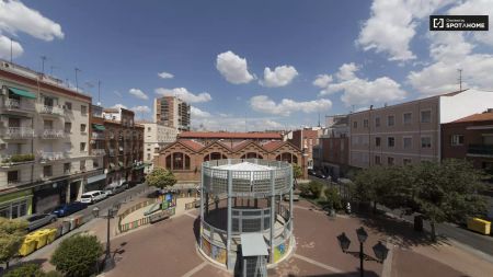 1-bedroom apartment for rent in Puerta del Ángel - Photo 4