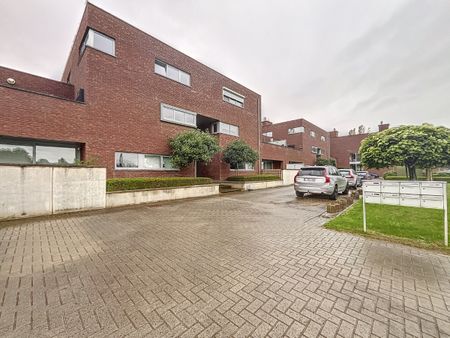 Gelijkvloers appartement met 2 slaapkamers en privétuin - Photo 2