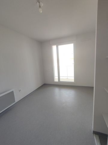 Location Appartement 1 pièce 18m² NIMES 30000 - Photo 5