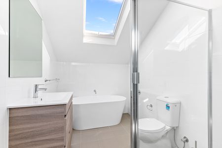 9/117 Stoddart Street, Roselands NSW 2196 - Townhouse For Rent | Domain - Photo 3