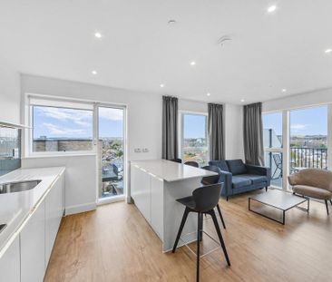 3 bedroom flat to rent - Photo 1