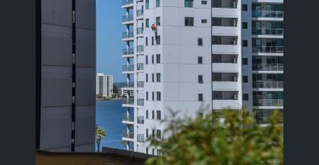 Stylish City Studio Retreat - Photo 5