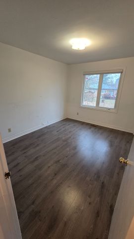 For Lease - 42 Donnacona Crescent, Toronto, Ontario - Photo 3