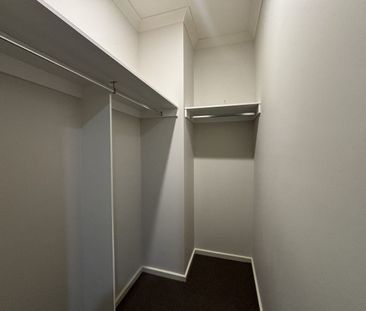 16 Sudbury St, Mickleham, Vic 3064 - Photo 2