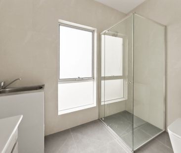 Recently Built Granny Flat in Prime Riverwood Location - Photo 3