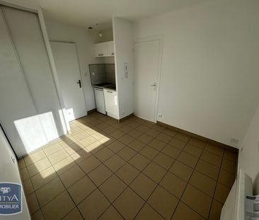 Location Appartement 2 pièces 20m² CHOLET 49300 - Photo 6