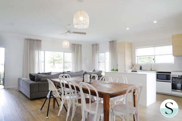 19 Pacific Drive, Swansea Heads NSW 2281 - House For Rent | Domain - Photo 1