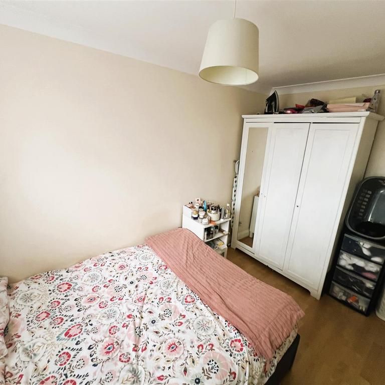 2 bedroom maisonette to rent - Photo 1