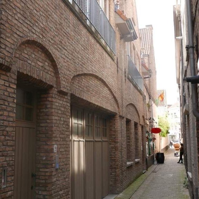 Woning te huur in Brugge voor € 1.350 met 2 slaapkamers - Photo 1