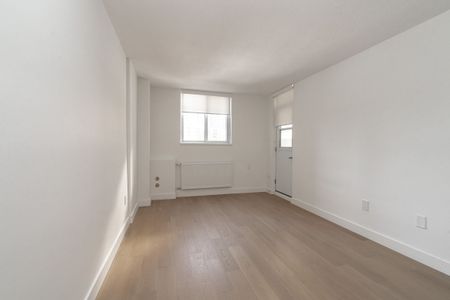 230 Oak Street - Photo 3